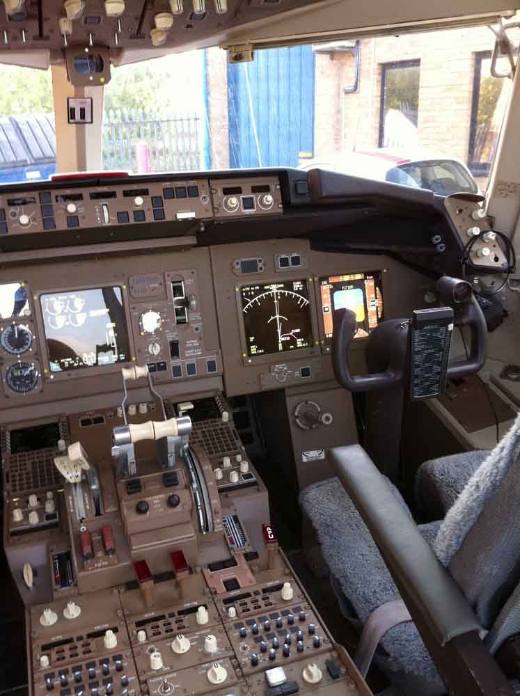 Cockpit2