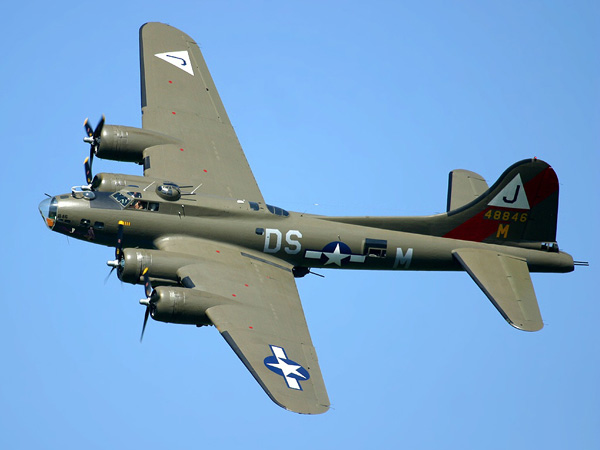 B17 Flying Fortress - WW2 Bomber Cockpit - Shoot Aviation Ltd - UK ...